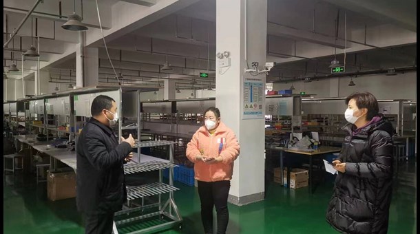 宁陵县司法局开展优化营商环境走访企业活动